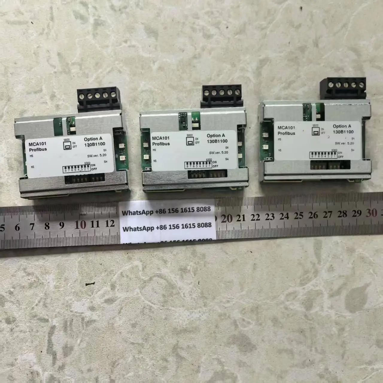 130B1100 Danfoss frequency inverter, MCA101; 130B1200 Profibus communication card, A0 card.
130B1100 Danfoss frequency inverter, MCA101; 130B1200 Profibus communication card, A0 card.