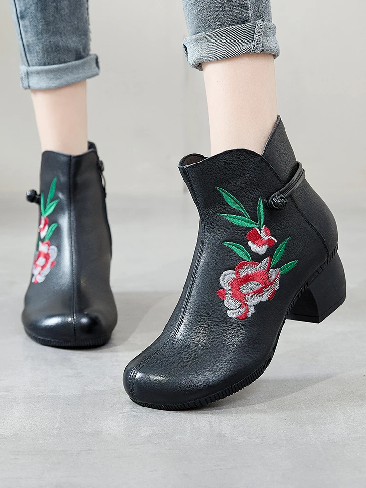 Birkuir Embroidery Flowers Thick Heel Ankle Boots For Women Button Side Zippers Short Boots Genuine Leather 5cm High Heel Shoes
Birkuir Embroidery Flowers Thick Heel Ankle Boots For Women Button Side Zippers Short Boots Genuine Leather 5cm High Heel Shoes