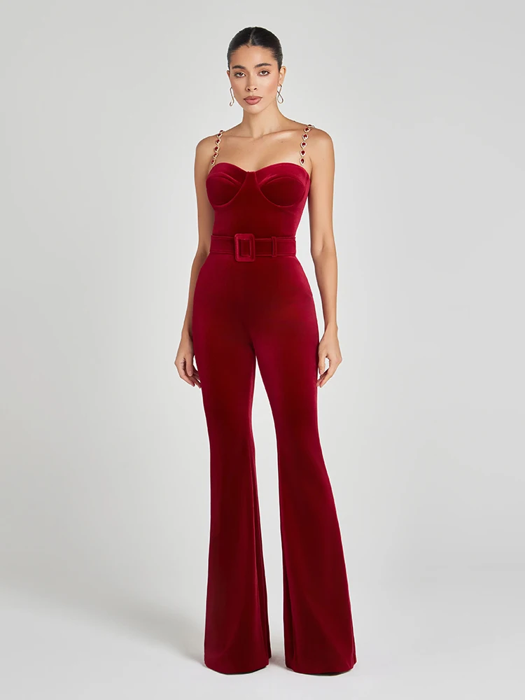 Luxury Velvet Strapless Jumpsuit for Women – Sexy Red Belted Wide-Leg One-Piece Romper with Heart Chain Straps
Luxury Velvet Strapless Jumpsuit for Women – Sexy Red Belted Wide-Leg One-Piece Romper with Heart Chain Straps
