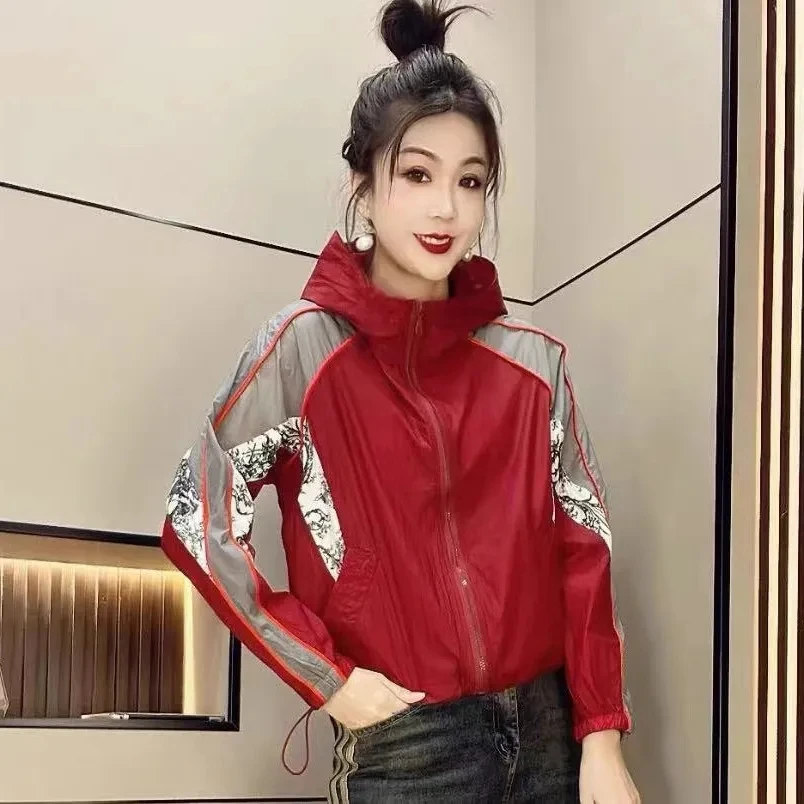 Korean Spring Summer Coat Thin Zipper Sweatshirt Women Hoodies Loose Trendy Handsome Colorful Striped Print Sunscreen clothing
Korean Spring Summer Coat Thin Zipper Sweatshirt Women Hoodies Loose Trendy Handsome Colorful Striped Print Sunscreen clothing