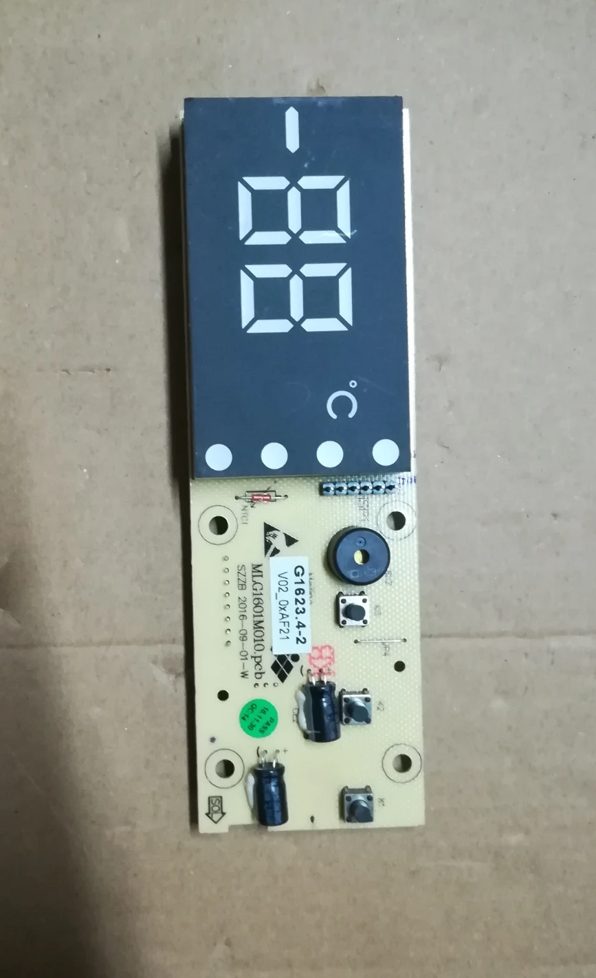 G1623.4-2 display board, suitable for Meiling refrigerator touch panel button board control board computer board
G1623.4-2 display board, suitable for Meiling refrigerator touch panel button board control board computer board