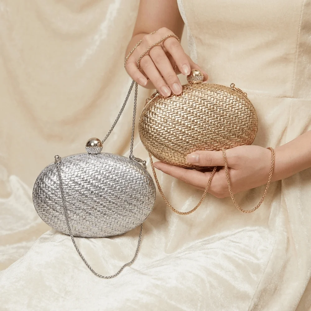 PU Evening Clutch Bag Egg-Shaped Oval Shape Hard Shell Crossbody Bag Shiny Golden Metallic Woven Braided Handbag Date Night
PU Evening Clutch Bag Egg-Shaped Oval Shape Hard Shell Crossbody Bag Shiny Golden Metallic Woven Braided Handbag Date Night