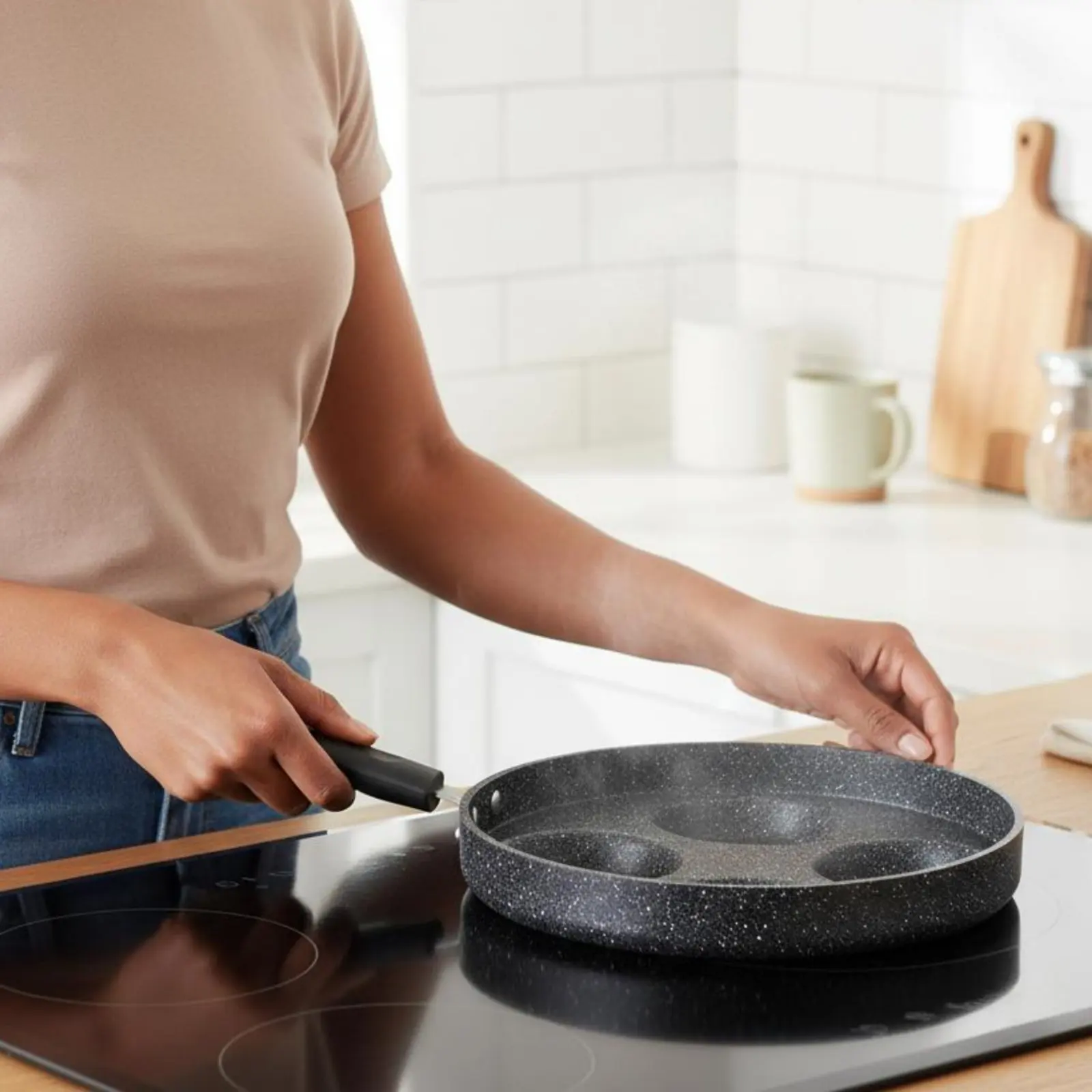 4 Hole Frying Pan Nonstick 4 Section 4-Section Breakfast Pan Pan Cookware Easy to Clean Fast Heating for Home Kitchen
4 Hole Frying Pan Nonstick 4 Section 4-Section Breakfast Pan Pan Cookware Easy to Clean Fast Heating for Home Kitchen