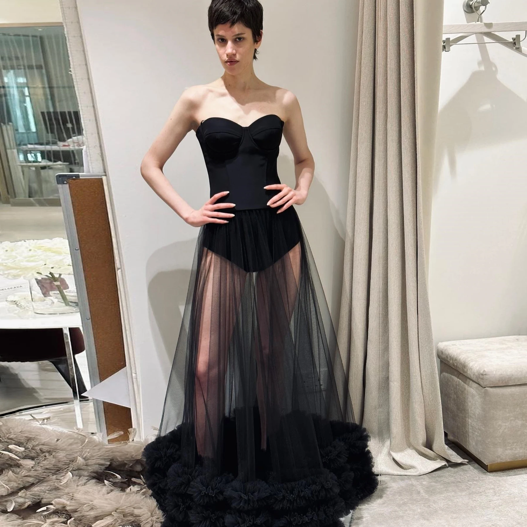 New Arrival Black Sheer Tulle Skirt Elastic Waist Ruffled Tulle Bottom See Through Overskirts Women Transparent Overlay Skirt
New Arrival Black Sheer Tulle Skirt Elastic Waist Ruffled Tulle Bottom See Through Overskirts Women Transparent Overlay Skirt