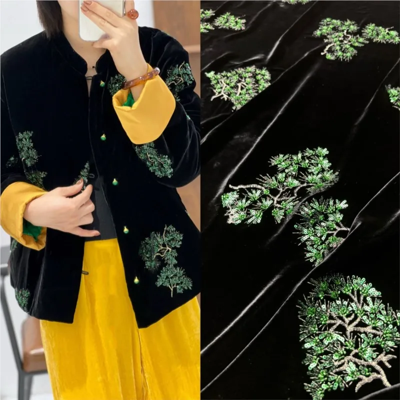The high-end custom-made new Chinese-style silk and velvet embroidered fabric for autumn winter cotton-padded clothes is thick
The high-end custom-made new Chinese-style silk and velvet embroidered fabric for autumn winter cotton-padded clothes is thick