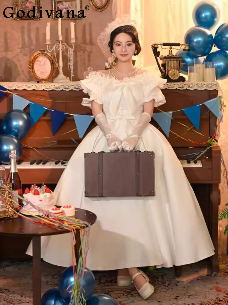 French Satin Lace Slash Neck Vintage Sweet Bow Princess Dress Fashion Versatile Temperament High Waist Court White Long Dresses
French Satin Lace Slash Neck Vintage Sweet Bow Princess Dress Fashion Versatile Temperament High Waist Court White Long Dresses