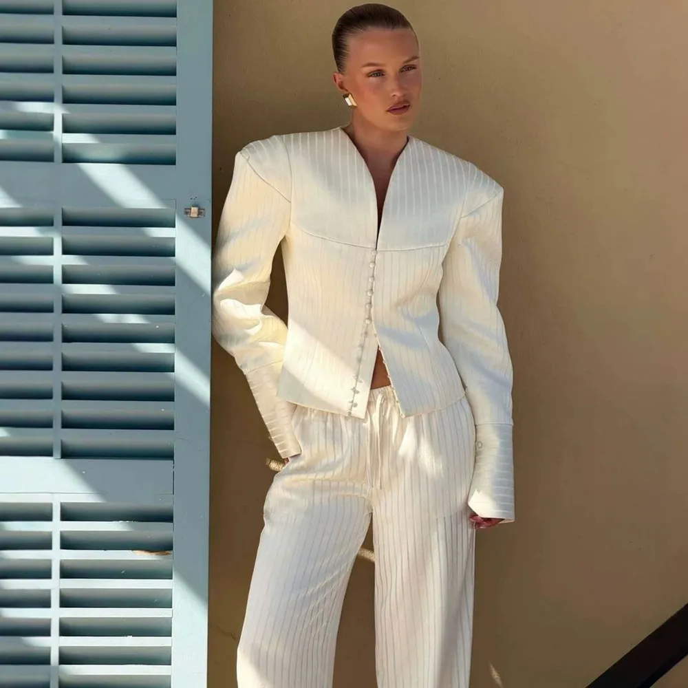 Women Blazer Suit Set Long Sleeve Office Blazer Jacket Stripe Wide Leg Pants Matching Set Spring Summer
Women Blazer Suit Set Long Sleeve Office Blazer Jacket Stripe Wide Leg Pants Matching Set Spring Summer