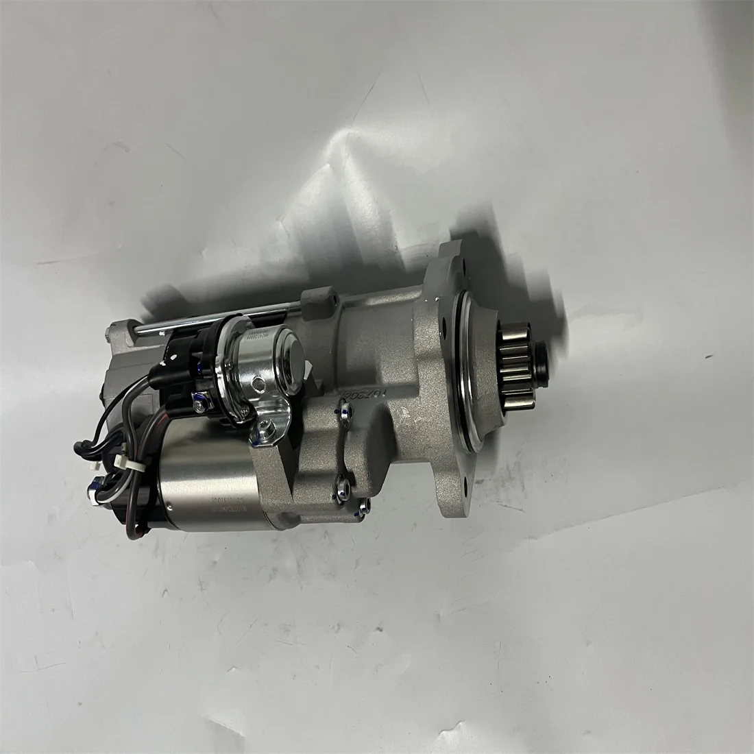 1004365597 Стартовый генератор Baudouin
1004365597 Стартовый генератор Baudouin