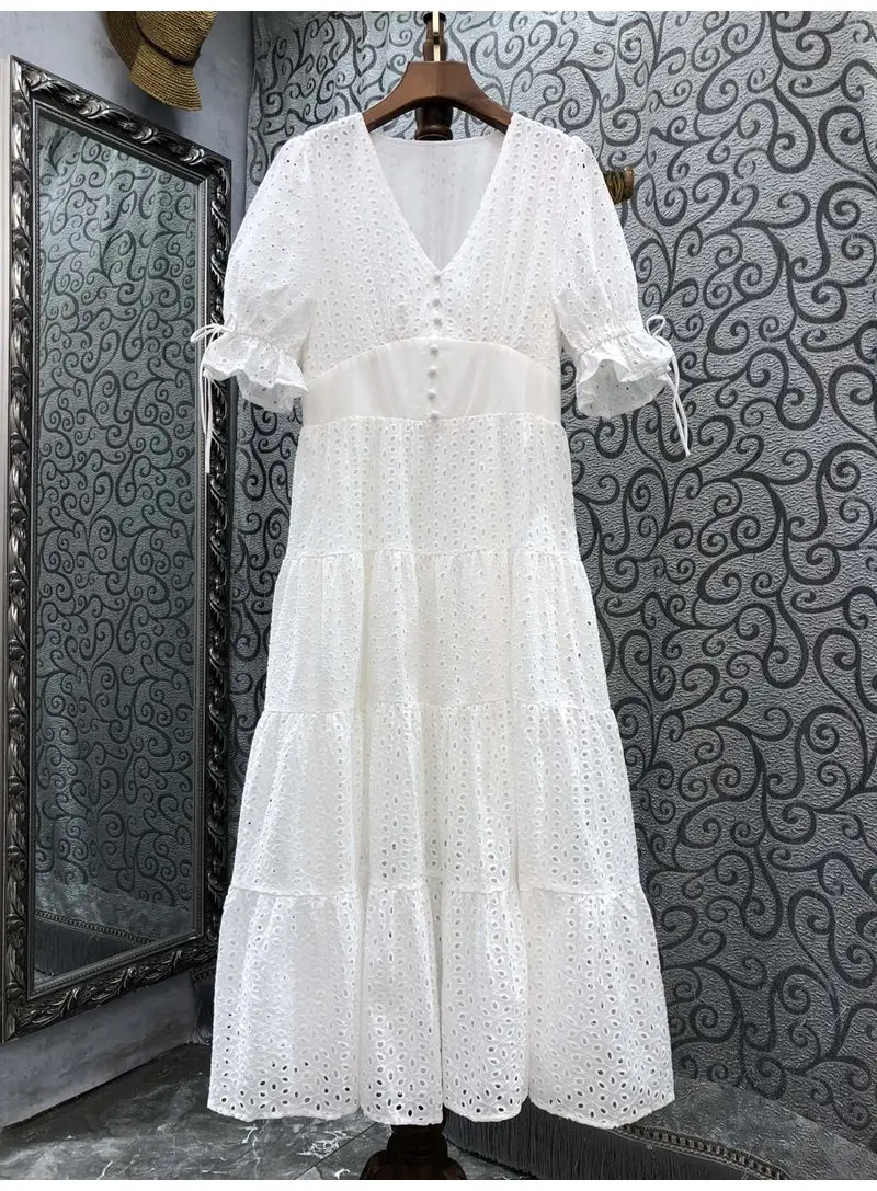 New 2023 Summer Style Dress High Quality Ladies V-Neck Allover Hollow Out Embroidery Drawstring Deco Mid-Calf White Dress Boho
New 2023 Summer Style Dress High Quality Ladies V-Neck Allover Hollow Out Embroidery Drawstring Deco Mid-Calf White Dress Boho