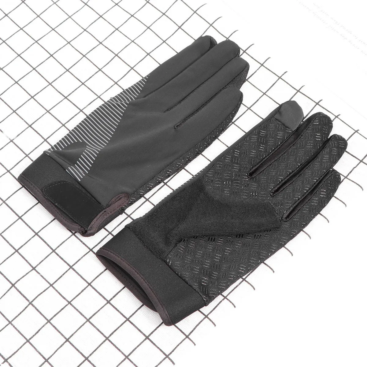 1Pair Ice Silk Diving Gloves Flexible Comfortable Non-Slip for Scuba Snorkeling Kayaking Canoeing Fishing Water Fitness
1Pair Ice Silk Diving Gloves Flexible Comfortable Non-Slip for Scuba Snorkeling Kayaking Canoeing Fishing Water Fitness