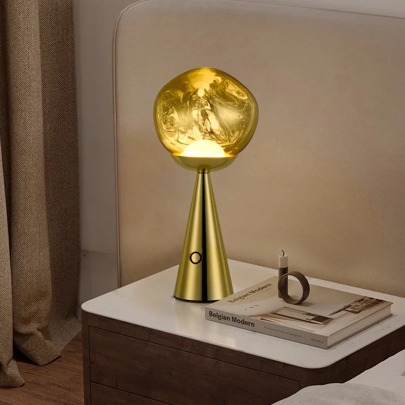 Cross-border lava table lamp bedside premium sense portable magnetic charging plug-in bedroom art creative decorative table lamp
Cross-border lava table lamp bedside premium sense portable magnetic charging plug-in bedroom art creative decorative table lamp