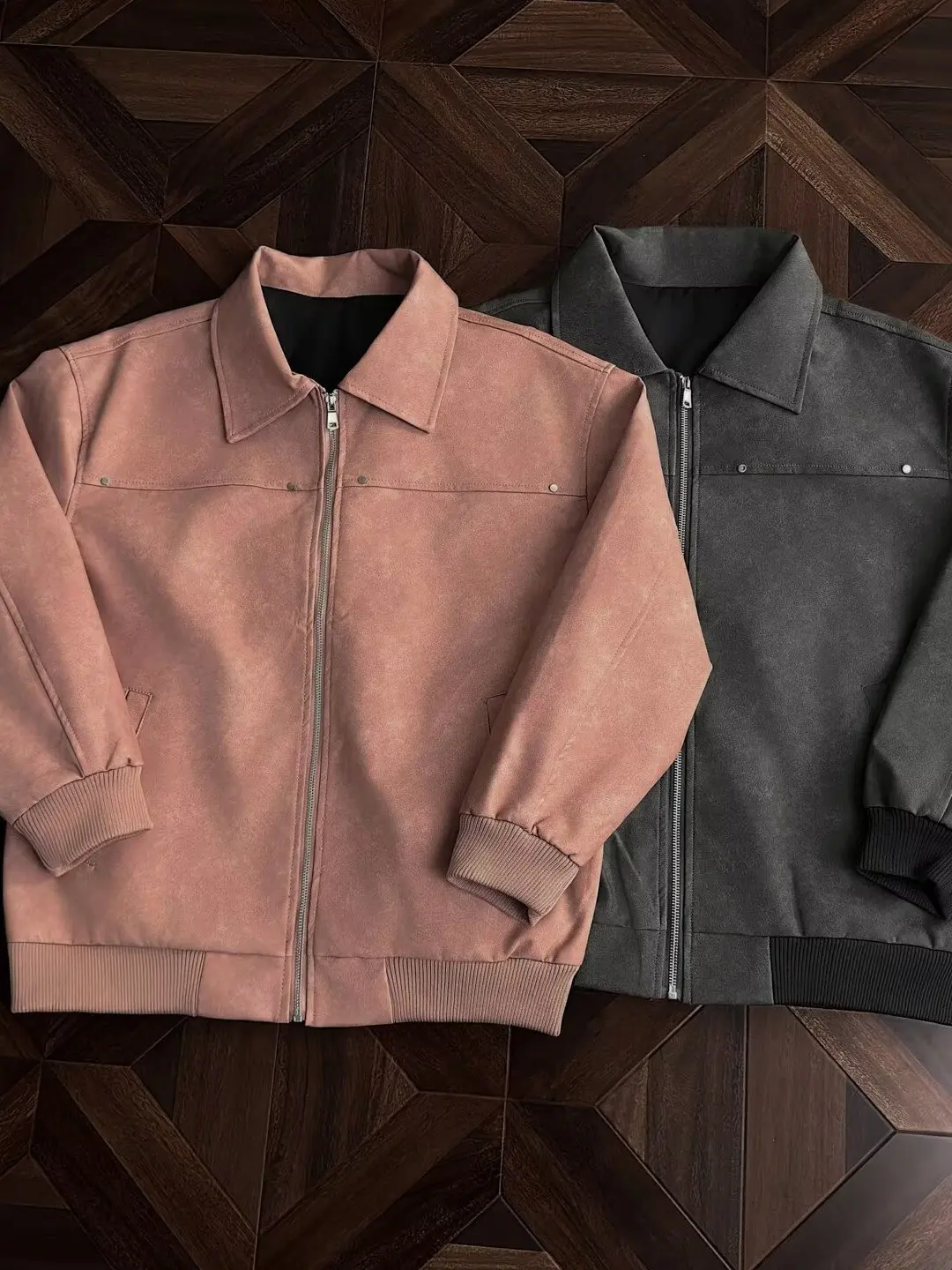 Retro American Brown Collar Suede Leather Jaet Men Women Couple's Simple Sle Long Sve Zipper Closure Color Coat
Retro American Brown Collar Suede Leather Jaet Men Women Couple's Simple Sle Long Sve Zipper Closure Color Coat