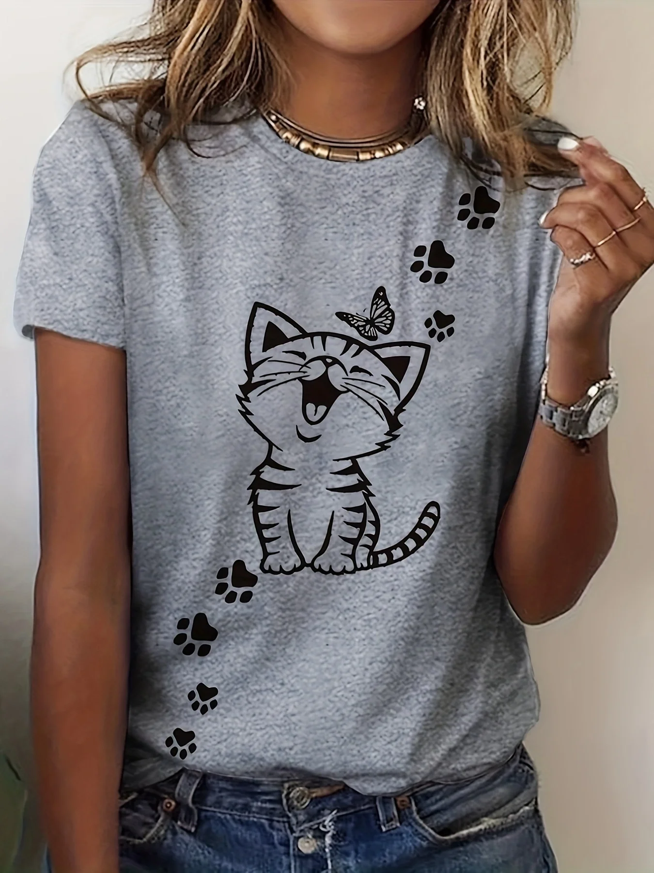 Butterfly Cat positioning printed round neck T-shirt, casual short sleeve T-shirt, women's wear
Butterfly Cat positioning printed round neck T-shirt, casual short sleeve T-shirt, women's wear