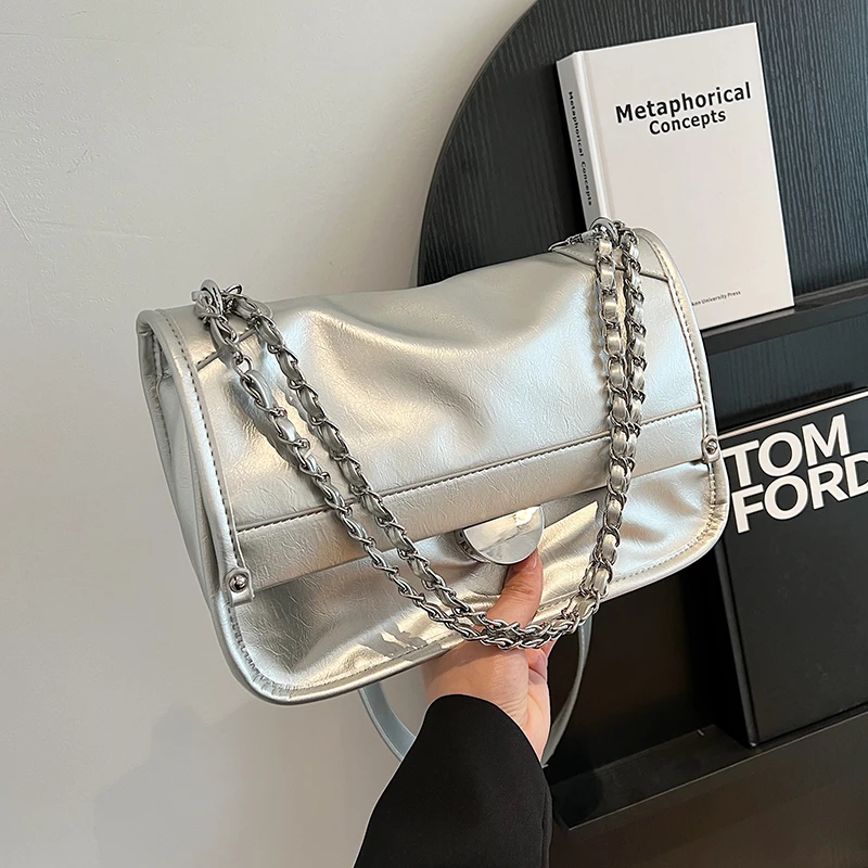 Luxury Silver Women's Shoulder Bag Designer Handbag Chain Bag High Quality Women Bag Soft Patent Leather Crossbody Bag Femme
Luxury Silver Women's Shoulder Bag Designer Handbag Chain Bag High Quality Women Bag Soft Patent Leather Crossbody Bag Femme