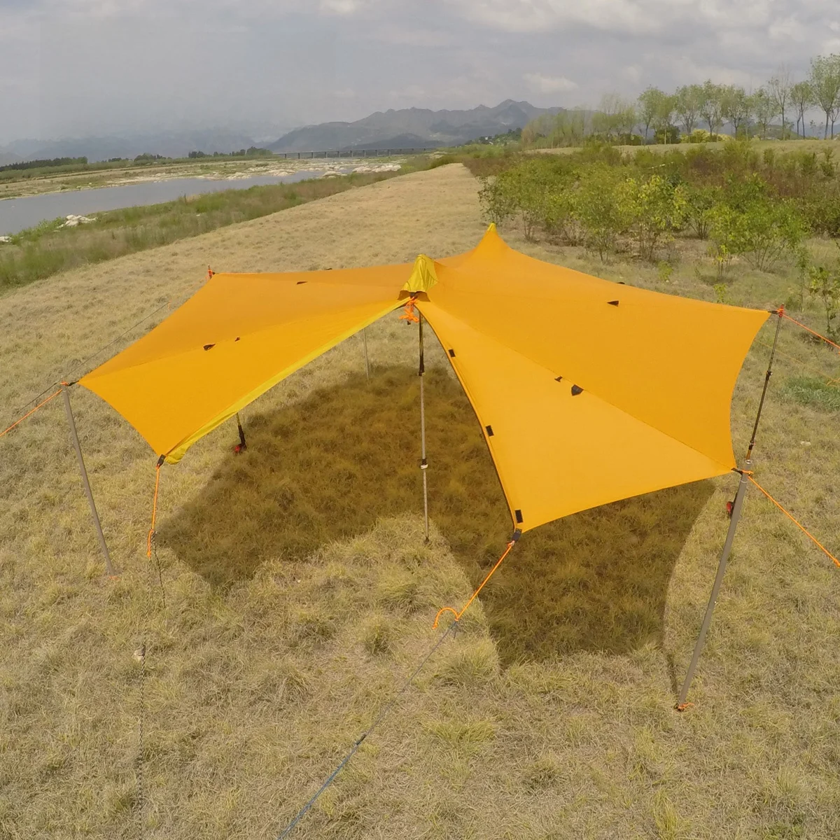Ultra-Light Pyrd Cam Tent Knot Super Lightweight Outdoor Windproof Waterproof Nylon Fabric Tee-To Four-Person Tent
Ultra-Light Pyrd Cam Tent Knot Super Lightweight Outdoor Windproof Waterproof Nylon Fabric Tee-To Four-Person Tent