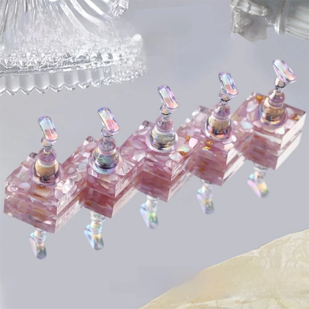 Square/Round Base Magnetic Nail Holder Reusable 5 Nail Holders Nail Tips Display Kit Strong Magnetic Press on
Square/Round Base Magnetic Nail Holder Reusable 5 Nail Holders Nail Tips Display Kit Strong Magnetic Press on