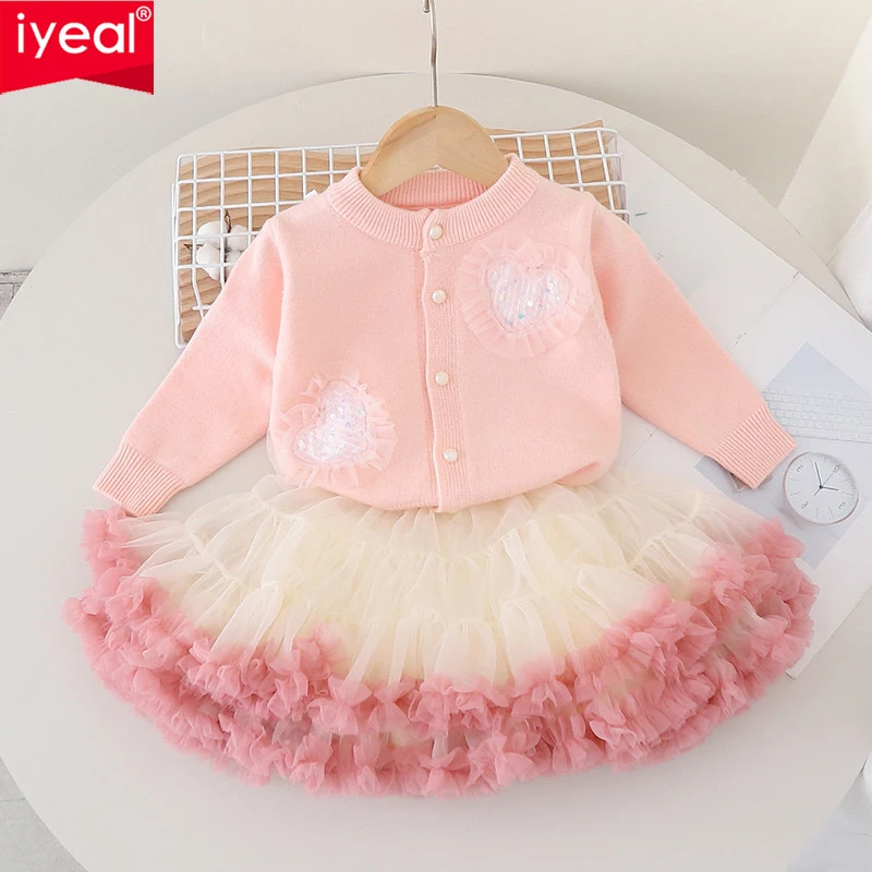 IYEAL Girls Spring and Autumn Princess Style Sweater Cardigan+Tutu Skirt Set 2024 Spring New Fashionable Girl Baby Knit Set
IYEAL Girls Spring and Autumn Princess Style Sweater Cardigan+Tutu Skirt Set 2024 Spring New Fashionable Girl Baby Knit Set