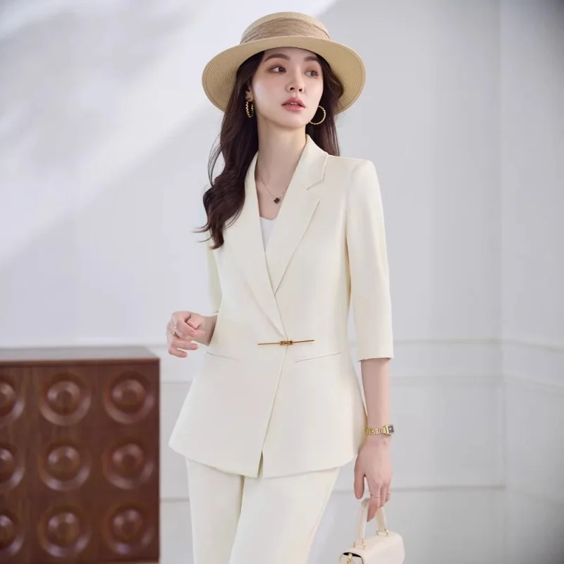 Professional Short-Sleeve Women's Summer Thin Suit2026New stylish and sophisticated workwear for a light workplace formal look
Professional Short-Sleeve Women's Summer Thin Suit2026New stylish and sophisticated workwear for a light workplace formal look