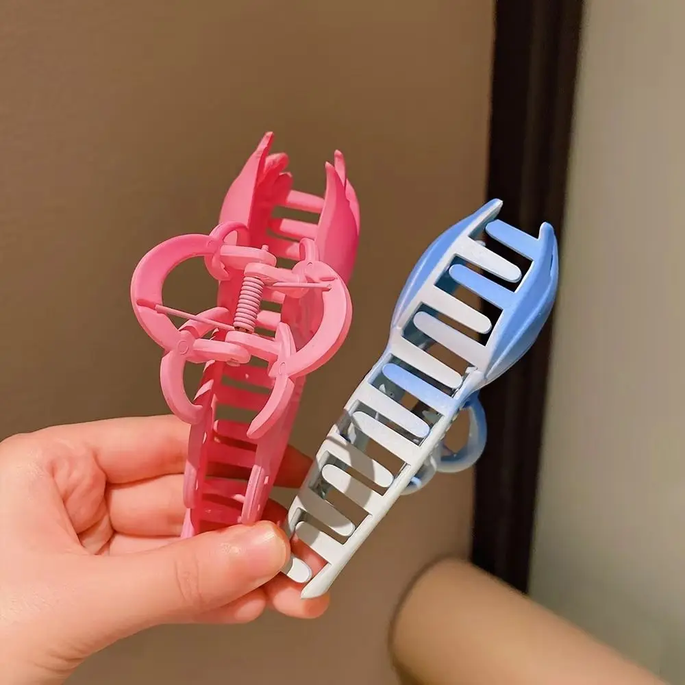 New Multi-Color Rose-Shaped Hair Clips Red Color Gradient Fashionable Design Shark Clips Butterfly Bow Tie Party Style Hair Claw
New Multi-Color Rose-Shaped Hair Clips Red Color Gradient Fashionable Design Shark Clips Butterfly Bow Tie Party Style Hair Claw