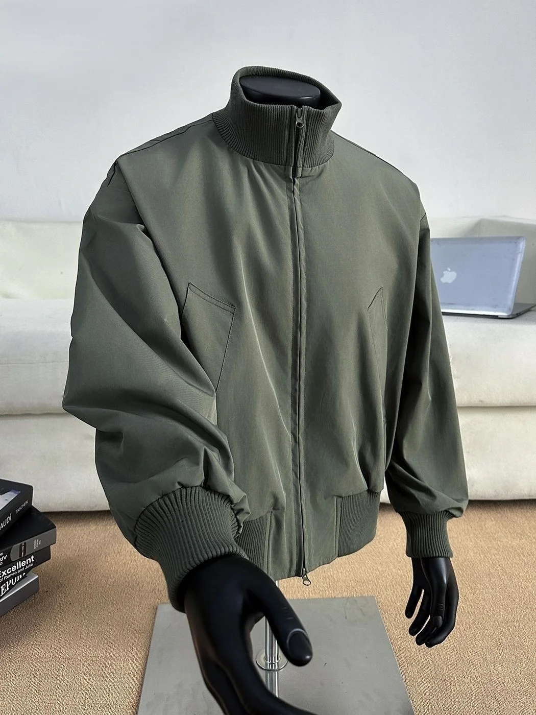 Mens et Coat Fur Real Soft Gentle Mild Pleasant Comfortable Cozy Tender Delicate Light Smooth Silky Velvety Plush Fluffy Ins
Mens et Coat Fur Real Soft Gentle Mild Pleasant Comfortable Cozy Tender Delicate Light Smooth Silky Velvety Plush Fluffy Ins