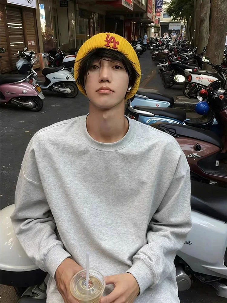 Gray American Retro Sweatshirt Men's Long Sleeve Small Collar Base Shirt Autumn Heavyweight Casual Comfortable Cotton T-shirt
Gray American Retro Sweatshirt Men's Long Sleeve Small Collar Base Shirt Autumn Heavyweight Casual Comfortable Cotton T-shirt