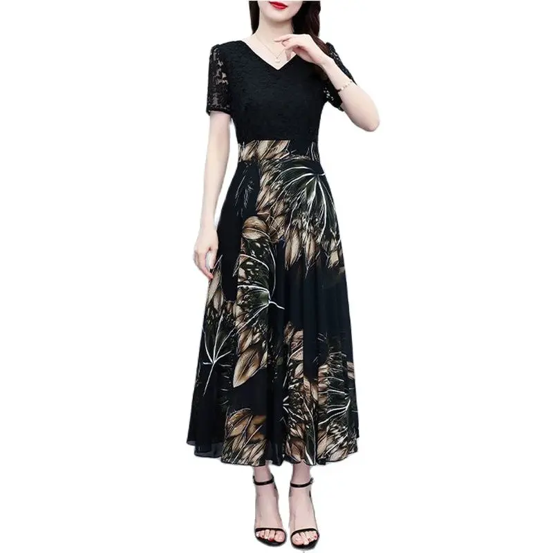 Black Floral Chiffon Dress 2023 Summer New Stitching Short Sleeve Temperament Large Size Fat Mm Waist Ladies Skirt Tide In Summe
Black Floral Chiffon Dress 2023 Summer New Stitching Short Sleeve Temperament Large Size Fat Mm Waist Ladies Skirt Tide In Summe