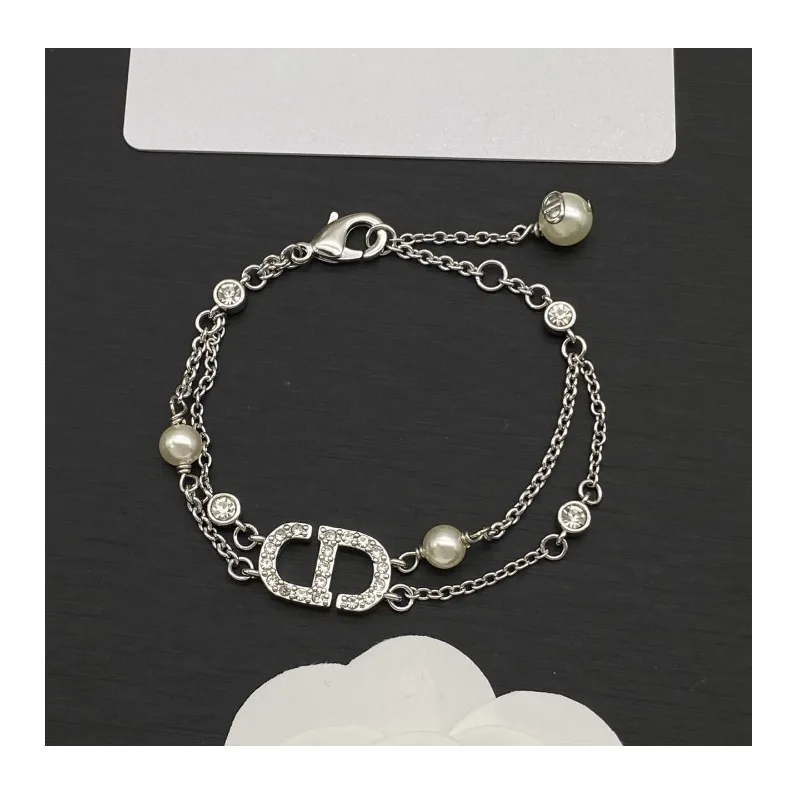 Full Diamond Letter Fringed Pearl Bracelet Women's Fashion Pig Nose Jewelry Women's
Full Diamond Letter Fringed Pearl Bracelet Women's Fashion Pig Nose Jewelry Women's