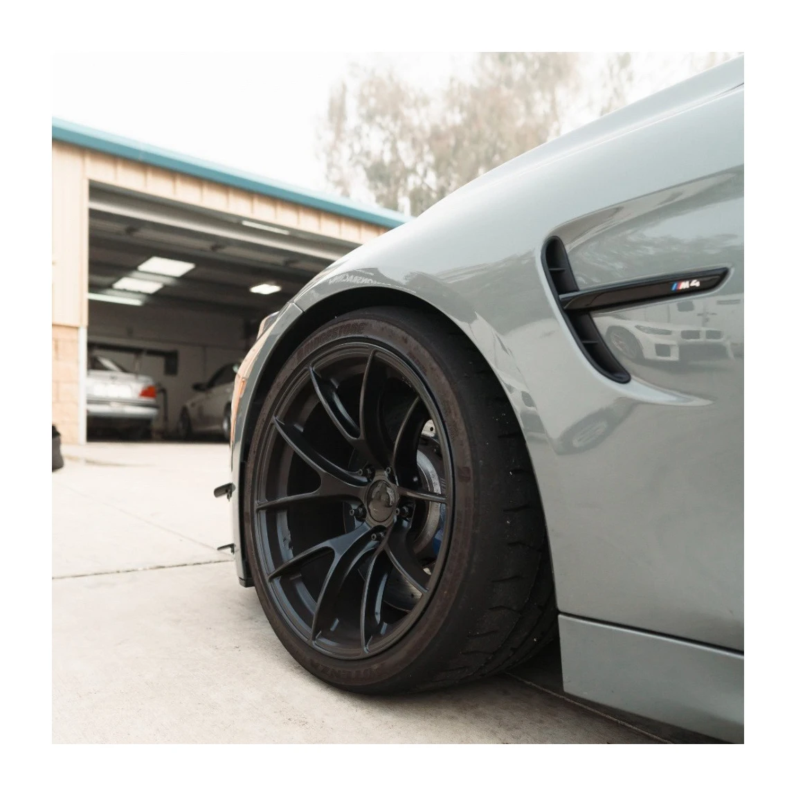 Кованые диски моноблока с 5 отверстиями 5x112 5x114,3 Кованые диски 18 19 20 21 22 24 26 дюймов на заказ для Bmw M4 Porsche 911
Кованые диски моноблока с 5 отверстиями 5x112 5x114,3 Кованые диски 18 19 20 21 22 24 26 дюймов на заказ для Bmw M4 Porsche 911