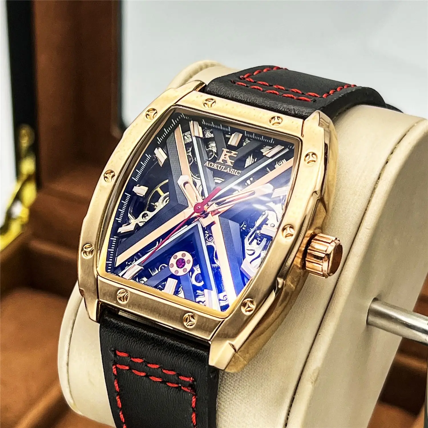 Stainless Steel New Tonneau Onion Crown Skeleton Premium Luminous Waterproof Self-Wind Automatic Watch for Men
Stainless Steel New Tonneau Onion Crown Skeleton Premium Luminous Waterproof Self-Wind Automatic Watch for Men