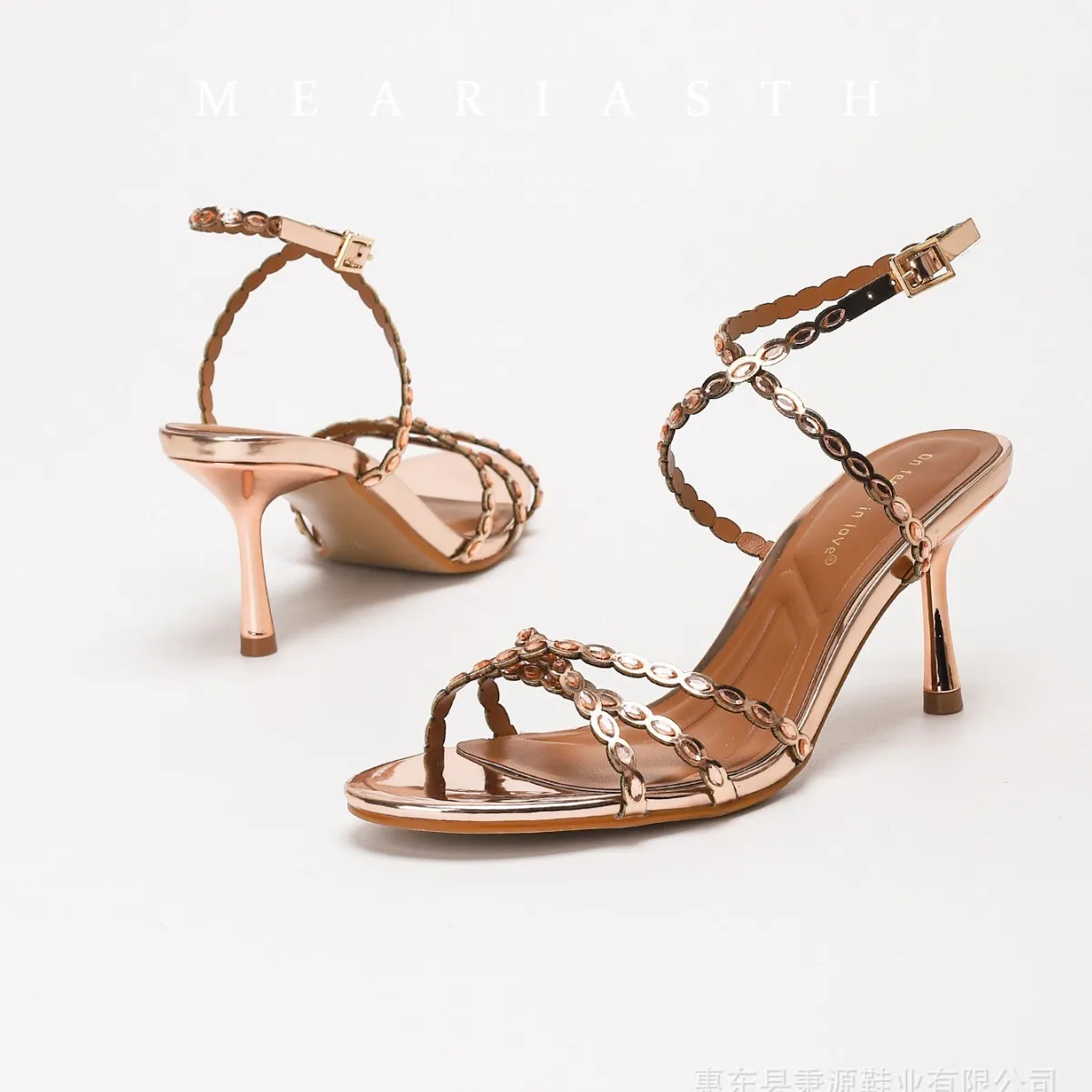 Summer Sexy Leather High Heel Sandals Women Crystal Pendant Ankle Snake Strap Dress Shoes Designer Fashion Party Wedding Shoes
Summer Sexy Leather High Heel Sandals Women Crystal Pendant Ankle Snake Strap Dress Shoes Designer Fashion Party Wedding Shoes