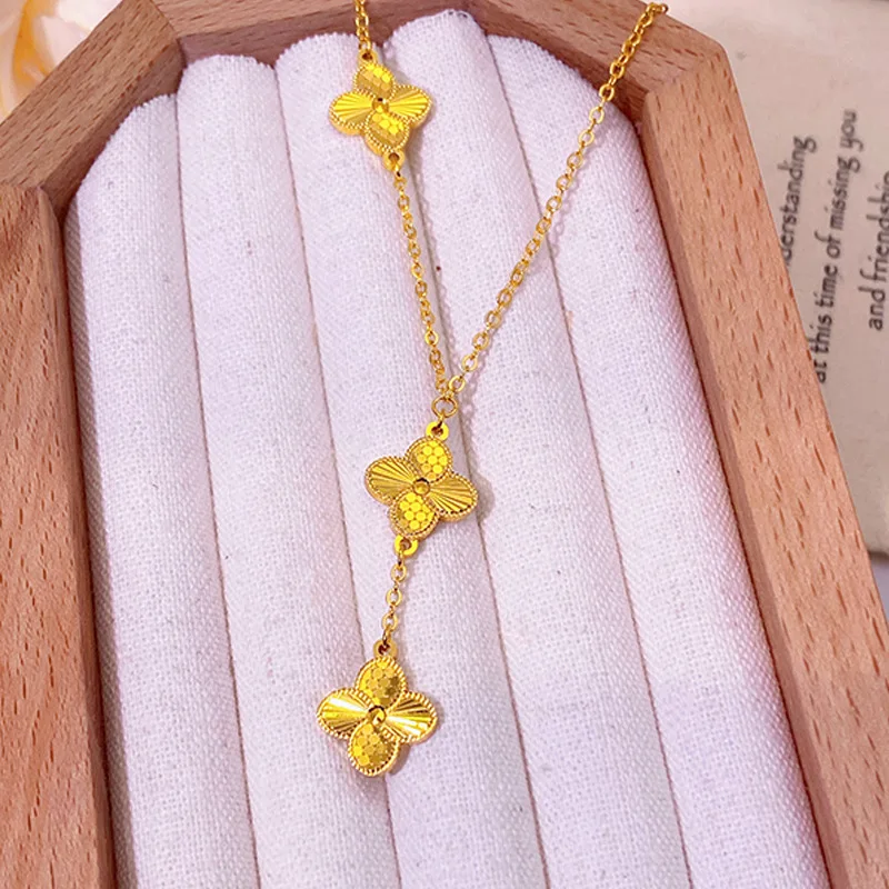 Luxurious 9999 four-leaf clover necklace for women, featuring a light luxury and high-end feel, with a lucky clover pendant
Luxurious 9999 four-leaf clover necklace for women, featuring a light luxury and high-end feel, with a lucky clover pendant