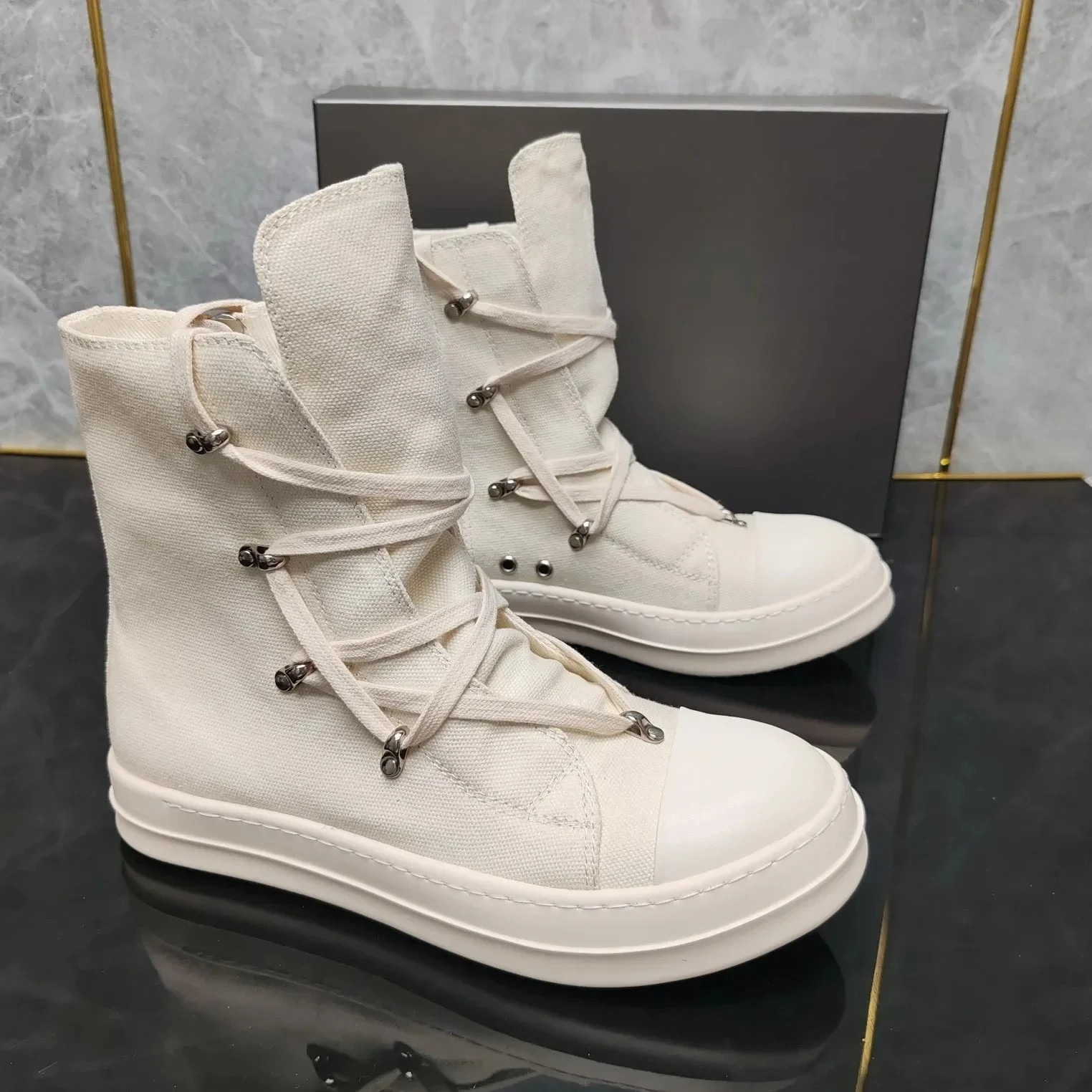 High-Quality Translation 2025 NEW Beige High-top Canvas Trendy Women's Booties Street Shoes Dark Casual Shoes
High-Quality Translation 2025 NEW Beige High-top Canvas Trendy Women's Booties Street Shoes Dark Casual Shoes