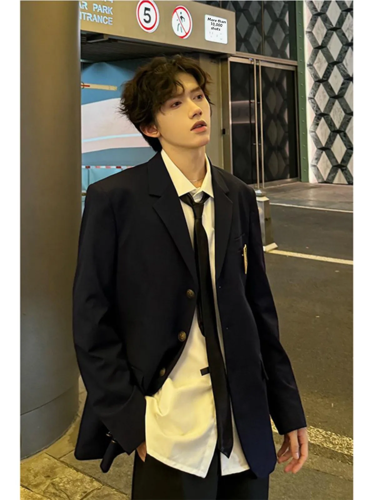 Мужской костюм Olive een 2024: Новая коллекция для студентов колледжей и старшеклассников, пиджак в стиле DK/JK, повседневный свободный крой
Мужской костюм Olive een 2024: Новая коллекция для студентов колледжей и старшеклассников, пиджак в стиле DK/JK, повседневный свободный крой