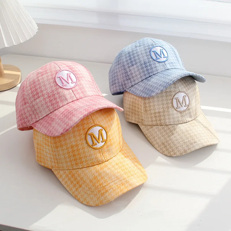 Children Letter M Peaked Cap Baseball Hat Solid Outdoor Adjustable Embroidered Hip-hop Hats Spring Summer Student Sunhat
Children Letter M Peaked Cap Baseball Hat Solid Outdoor Adjustable Embroidered Hip-hop Hats Spring Summer Student Sunhat
