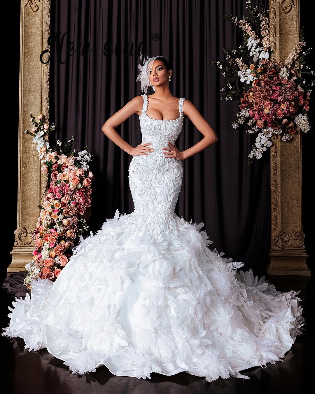 White Luxury Mermaid Wedding Dress With 3D Feather Flowers South Africa Plus Size Pearls Bridal Gowns Customized For Women
White Luxury Mermaid Wedding Dress With 3D Feather Flowers South Africa Plus Size Pearls Bridal Gowns Customized For Women