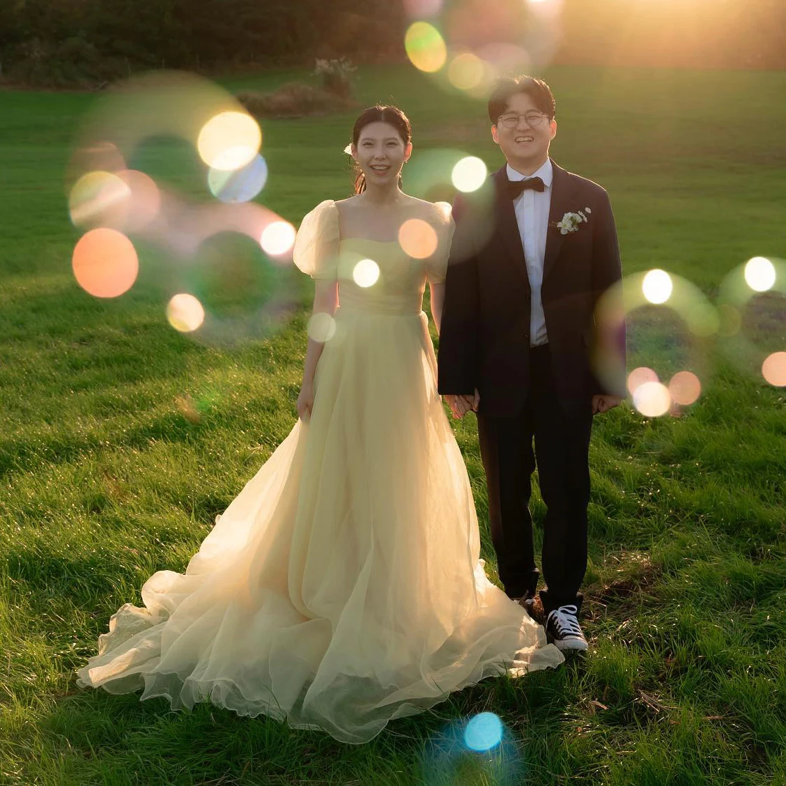 OEING Square Collar Luxury Formal Wedding Dresses Pleat Yellow Short Sleeves 프롬드레스 Floor Length Elegant Bride Gowns Party Women
OEING Square Collar Luxury Formal Wedding Dresses Pleat Yellow Short Sleeves 프롬드레스 Floor Length Elegant Bride Gowns Party Women