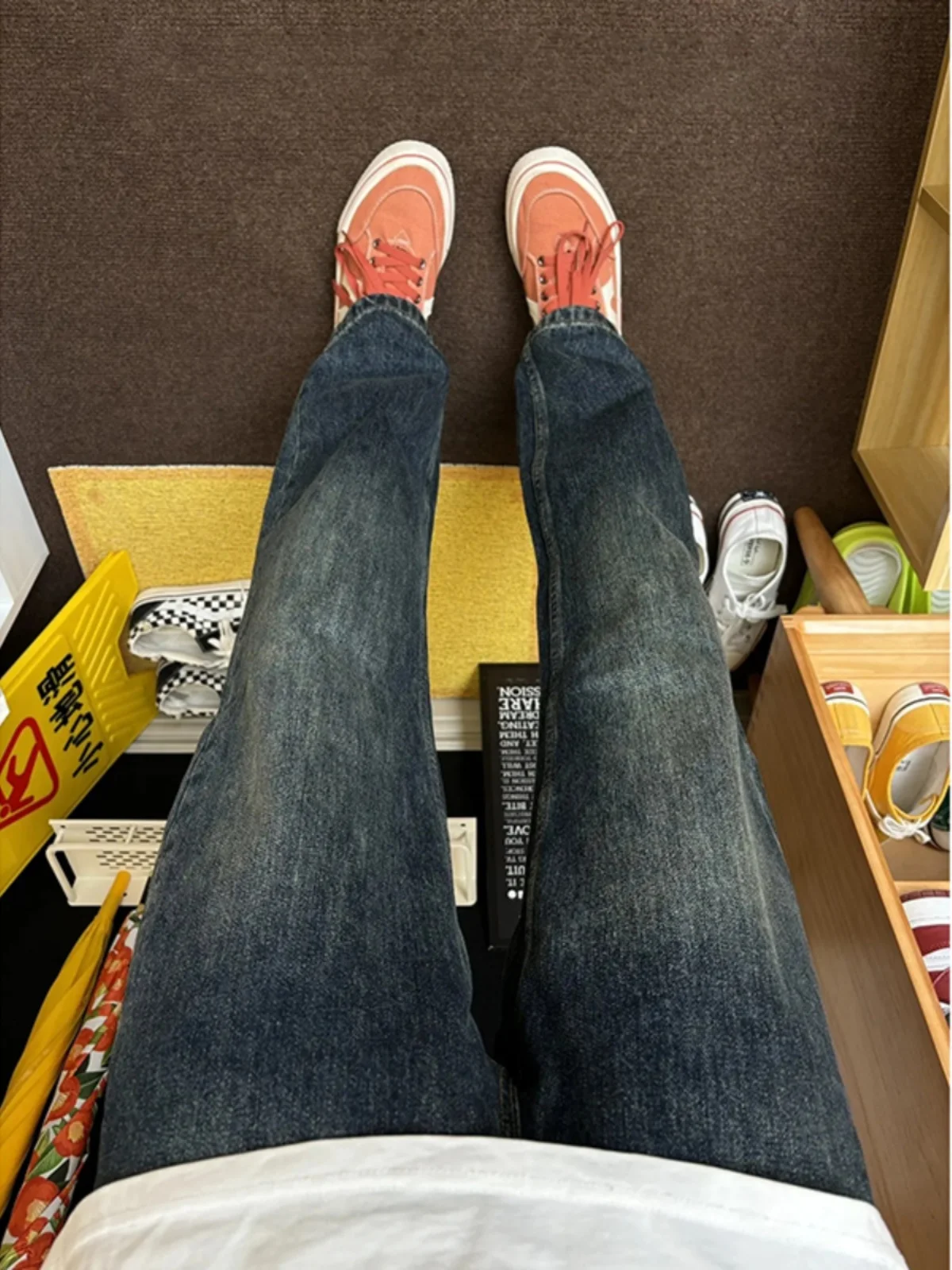 Mid-Blue Straight Leg Men's Jeans Premium Feel Waed Slim Long Pants American High Street Vibe Trousers Casual Straight Fit
Mid-Blue Straight Leg Men's Jeans Premium Feel Waed Slim Long Pants American High Street Vibe Trousers Casual Straight Fit