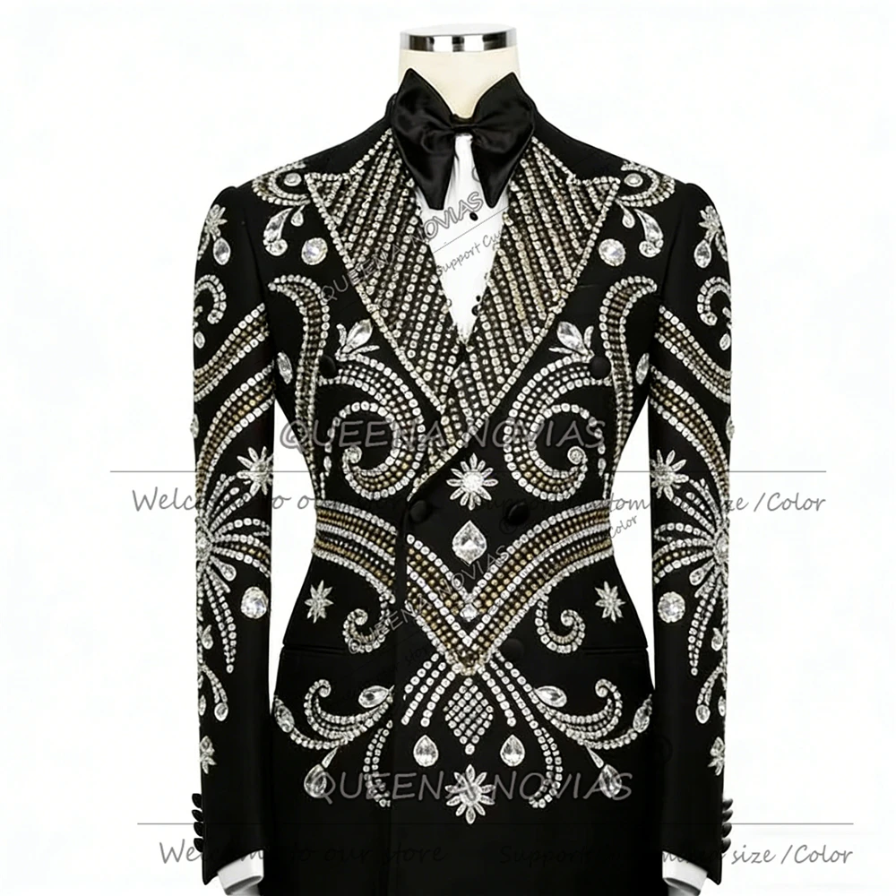 Эксклюзивные дизайнерские костюмы для мужчин на свадьбу: двубортный пиджак и брюки, 2-х предметный комплект, смокинг для жениха, индивидуальный пошив, модные мужские наряды для вечеринок.
Эксклюзивные дизайнерские костюмы для мужчин на свадьбу: двубортный пиджак и брюки, 2-х предметный комплект, смокинг для жениха, индивидуальный пошив, модные мужские наряды для вечеринок.