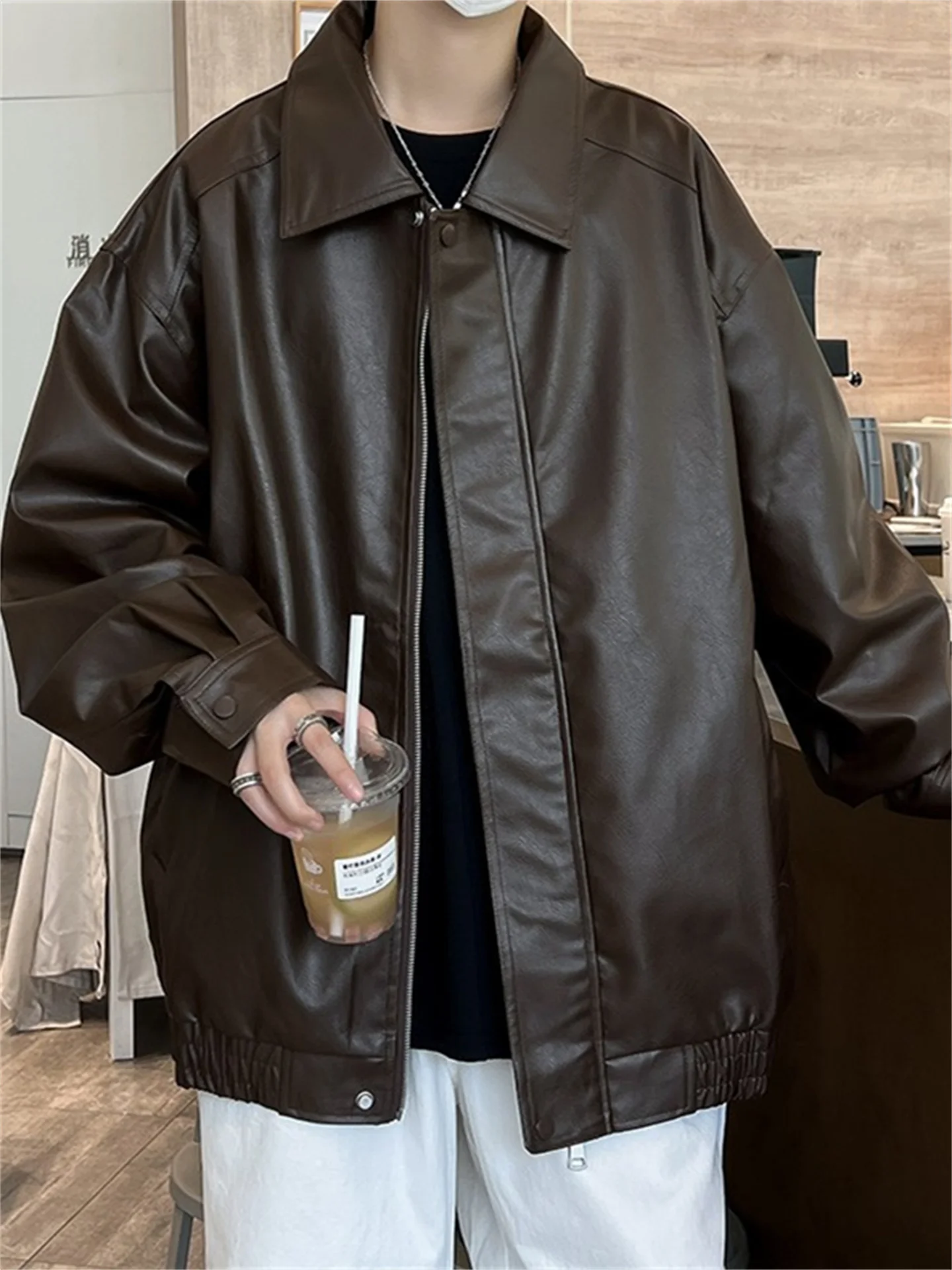 Men's Motorcycle Leather Jacket High Street American Retro Fashion Brand Casual Long Sleeve Flip Collar Jacket for Teens
Men's Motorcycle Leather Jacket High Street American Retro Fashion Brand Casual Long Sleeve Flip Collar Jacket for Teens