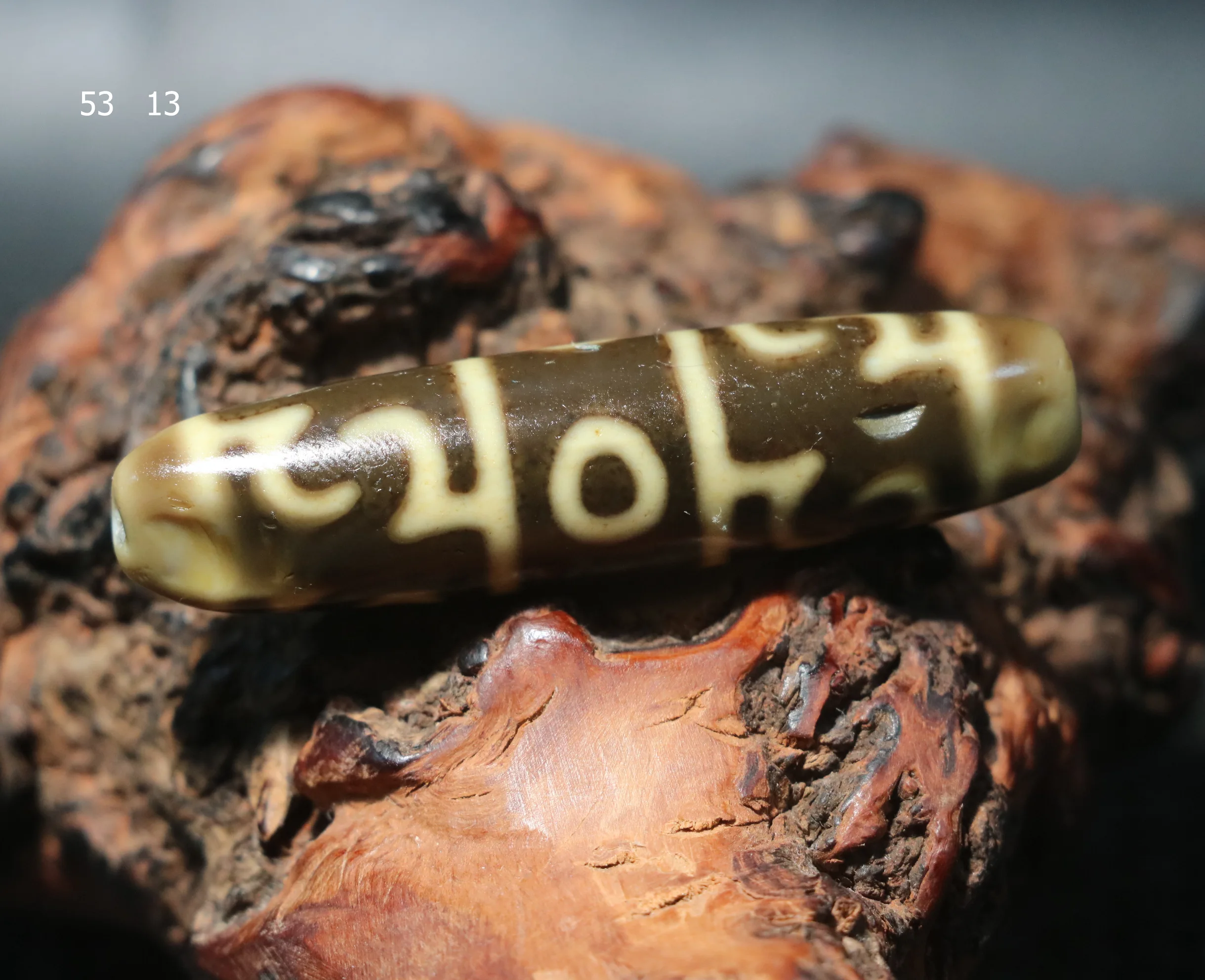 Топ Волшебная энергия Тибетский старый маслянистый агат цвета слоновой кости Мастер лотоса Lianshifaqi Healer Pit Dzee dZi Подвеска из бисера Амулет
Топ Волшебная энергия Тибетский старый маслянистый агат цвета слоновой кости Мастер лотоса Lianshifaqi Healer Pit Dzee dZi Подвеска из бисера Амулет