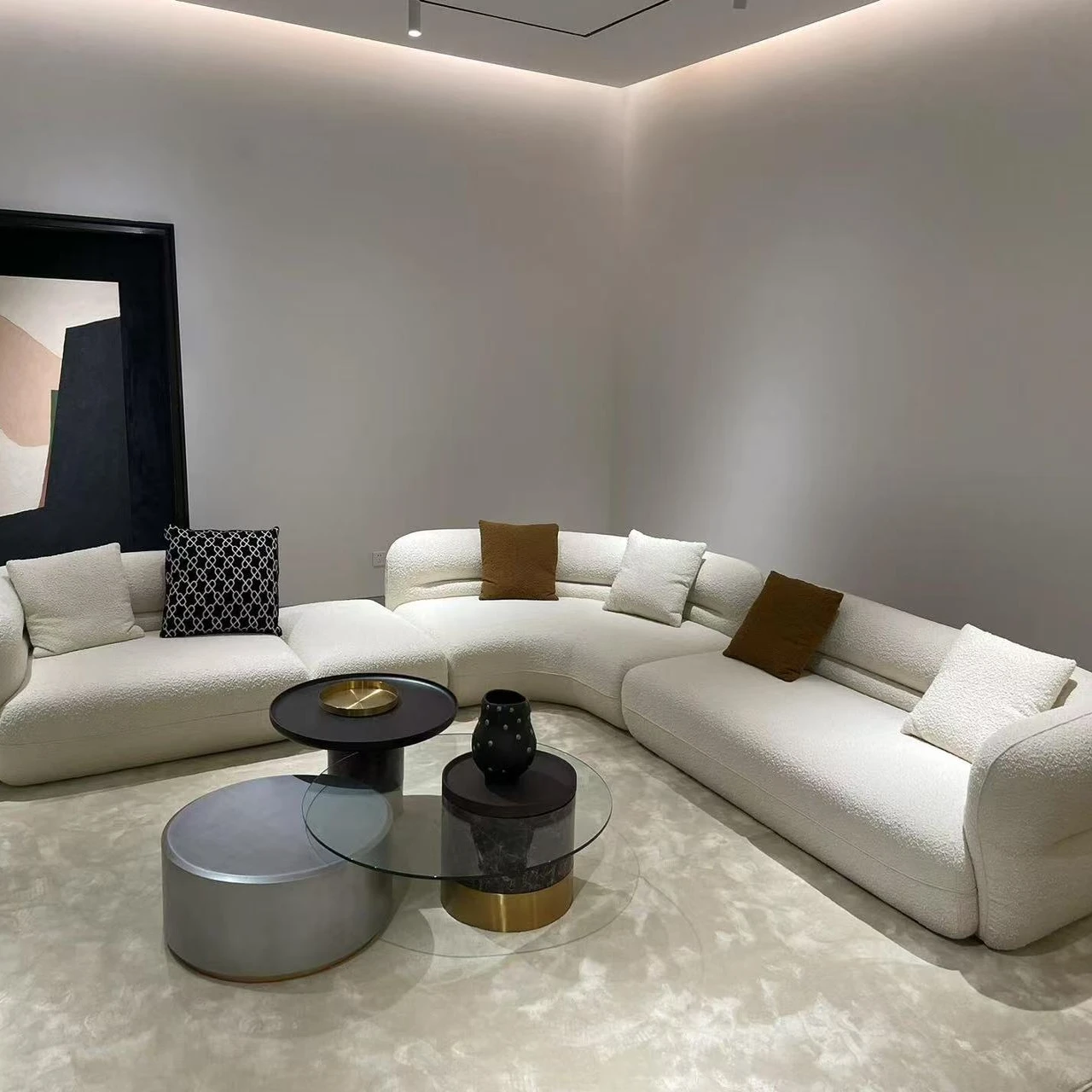 /Luxury Italian Sofa Living Room Furniture For Villa Apartment /Modern Minimaluxe Style White U Shape Fabric Sofa
/Luxury Italian Sofa Living Room Furniture For Villa Apartment /Modern Minimaluxe Style White U Shape Fabric Sofa