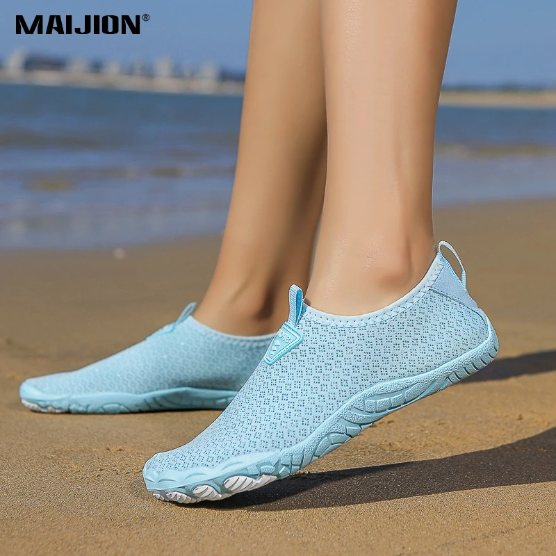 Barefoot Water Shoes for Men Breathable Women Swimming Aqua Shoes Beach Pool Wading Shoes for Boating Surfing Kayaking
Barefoot Water Shoes for Men Breathable Women Swimming Aqua Shoes Beach Pool Wading Shoes for Boating Surfing Kayaking
