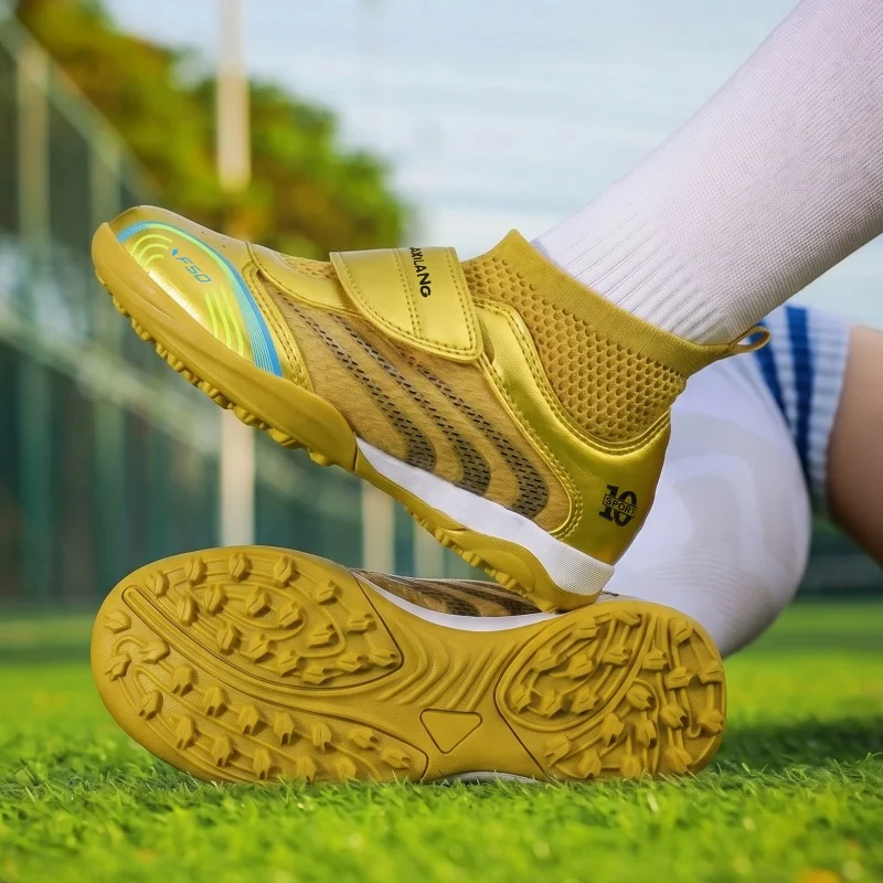 Quality Breathable Socks Football Boots Children New Fashion Golden Fustal Sneakers Child Indoor Turf Soccer Shoes Trainers Kids
Quality Breathable Socks Football Boots Children New Fashion Golden Fustal Sneakers Child Indoor Turf Soccer Shoes Trainers Kids