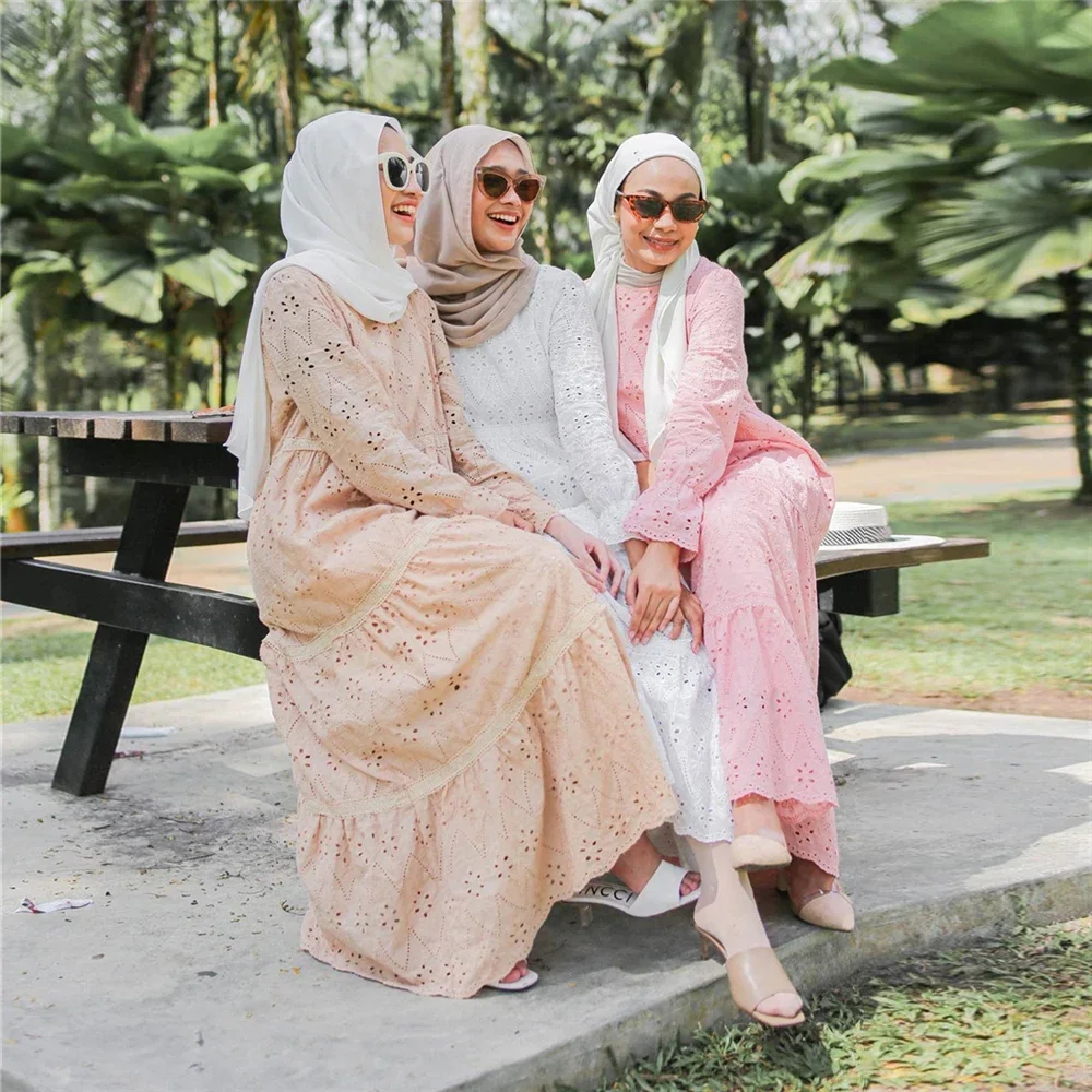 Eid Party Lace Hollow Out Women Abaya Ramadan Long Sleeve Maxi Dress Abayas Turkey Arabic Kaftan Islamic Evening Gown Vestidos
Eid Party Lace Hollow Out Women Abaya Ramadan Long Sleeve Maxi Dress Abayas Turkey Arabic Kaftan Islamic Evening Gown Vestidos
