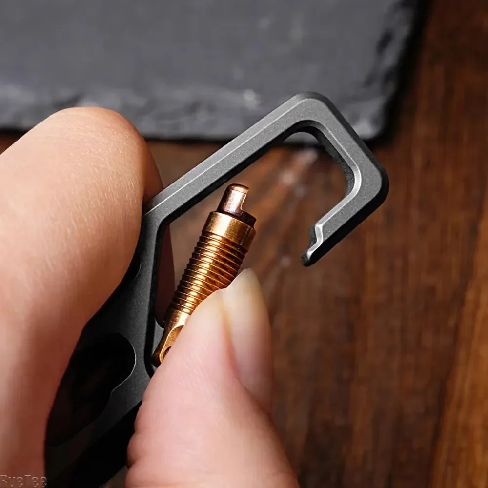 Отвертка-брелок, мини-многофункциональный кулон из титанового сплава для переноски, портативный инструмент, открывалка для бутылок, инструмент EDC
Отвертка-брелок, мини-многофункциональный кулон из титанового сплава для переноски, портативный инструмент, открывалка для бутылок, инструмент EDC