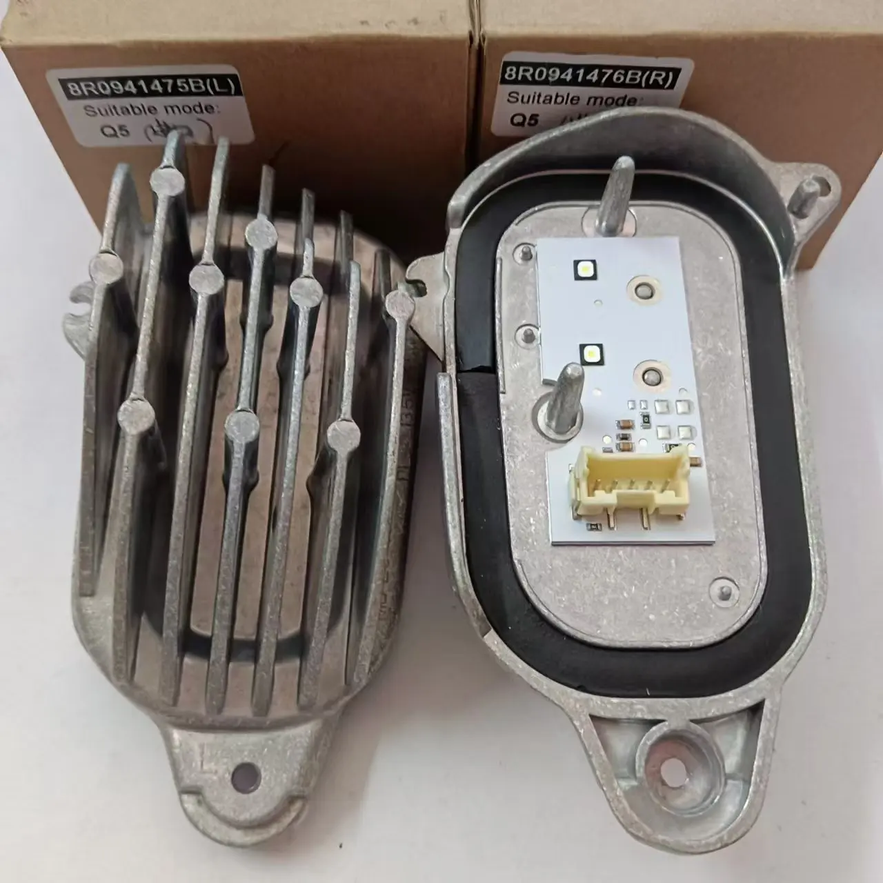 Fog light OE 8R0941475B 8R0941476B Headlight LED DRL Module Control Unit ballast For Q5 SQ5 8R SUV angel eyes light
Fog light OE 8R0941475B 8R0941476B Headlight LED DRL Module Control Unit ballast For Q5 SQ5 8R SUV angel eyes light