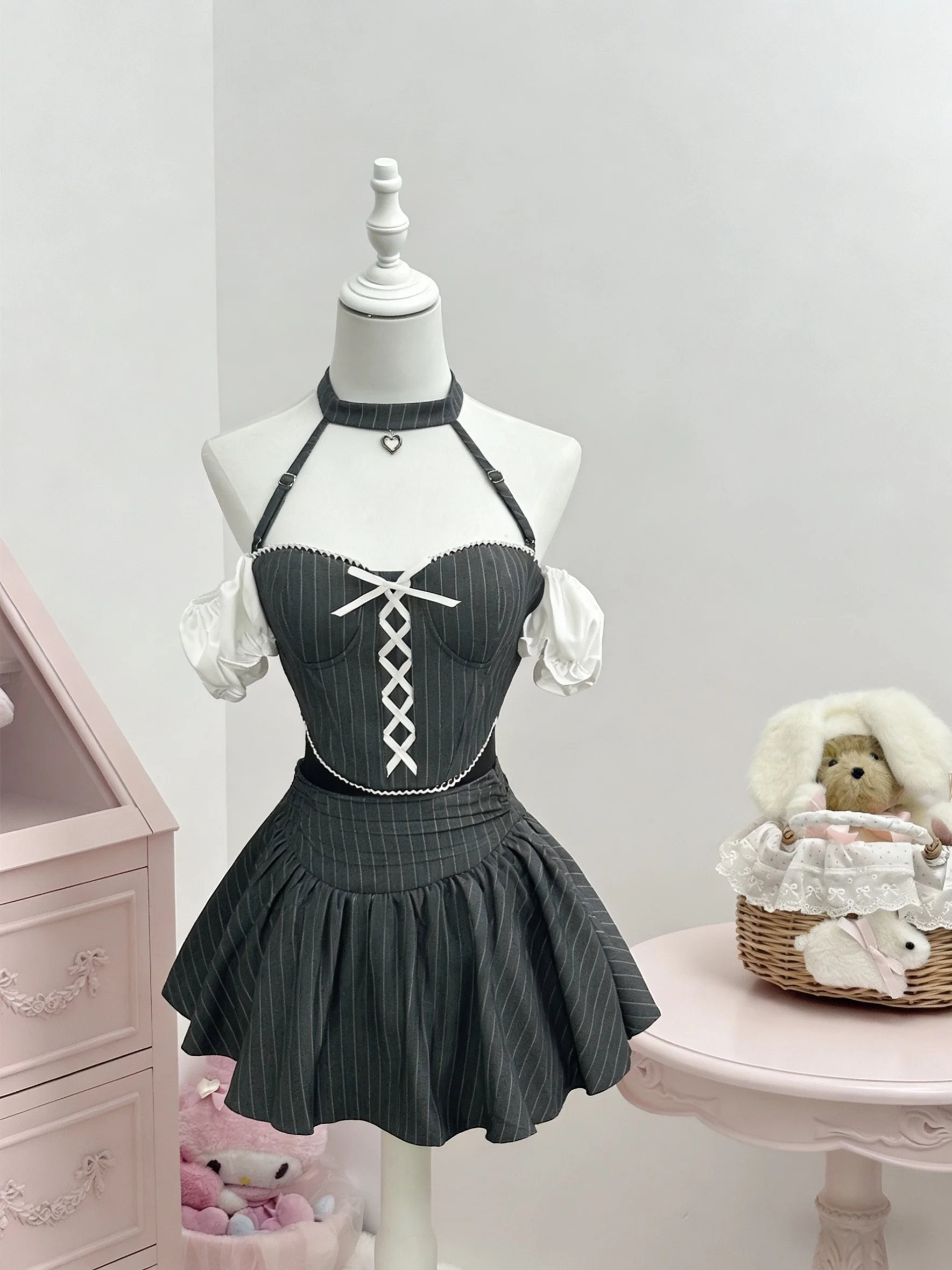 Summer Japanese Kawaii Cute Elegant 2 Piece Set Womne Sweet Striped Design Mini Skirt Suit Female Chic Korean Popular Clothes
Summer Japanese Kawaii Cute Elegant 2 Piece Set Womne Sweet Striped Design Mini Skirt Suit Female Chic Korean Popular Clothes