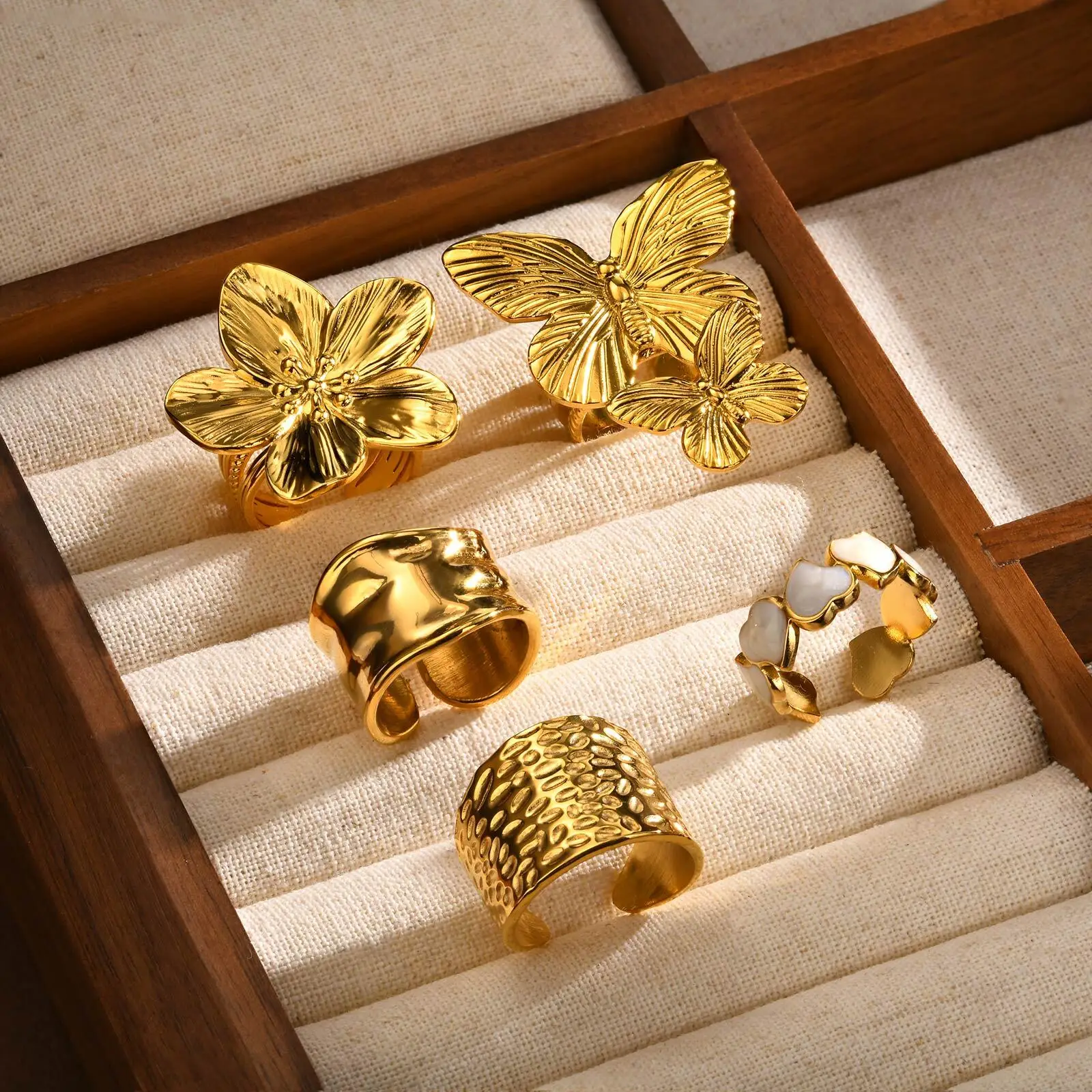 Vnox Flower Butterfly Chunky Rings For Women,Exaggerated Plant Stainless Steel Finger Ring,Spring Summer Style Jewelry Vacation
Vnox Flower Butterfly Chunky Rings For Women,Exaggerated Plant Stainless Steel Finger Ring,Spring Summer Style Jewelry Vacation