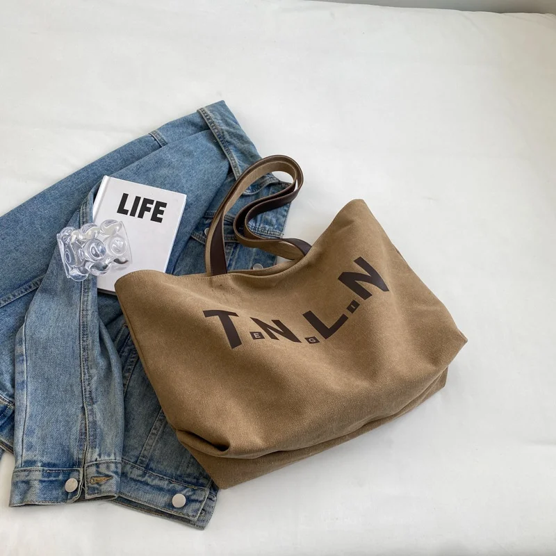 Женская повседневная парусиновая сумка на плечо, большая сумка-тоут, пригородная сумка для покупок, большая вместительная студенческая сумка на плечо для женщин
Женская повседневная парусиновая сумка на плечо, большая сумка-тоут, пригородная сумка для покупок, большая вместительная студенческая сумка на плечо для женщин