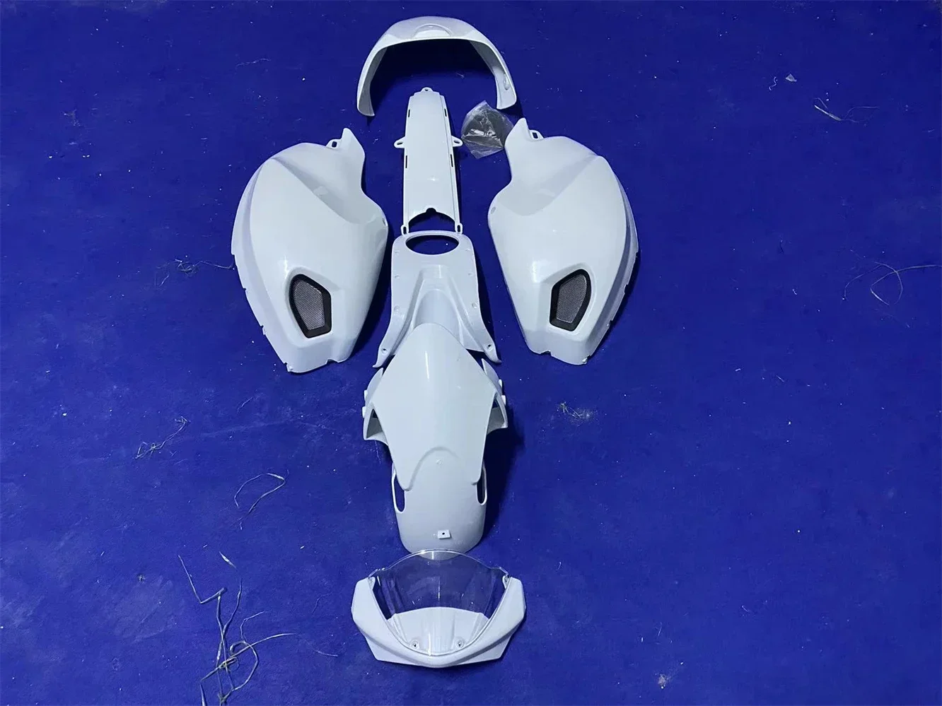 New For For DUCATI Monster 696 796 1100 1100S Monster 1100 EVO Fairing kit bodywork Rear Tail Front Upper Nose Fender
New For For DUCATI Monster 696 796 1100 1100S Monster 1100 EVO Fairing kit bodywork Rear Tail Front Upper Nose Fender